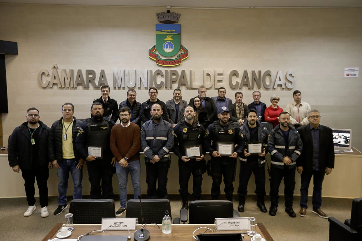 Agentes De Fiscaliza O De Tr Nsito De Canoas S O Homenageados Por