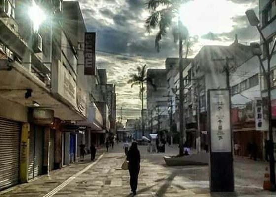 Em busca de um horizonte menos nebuloso.