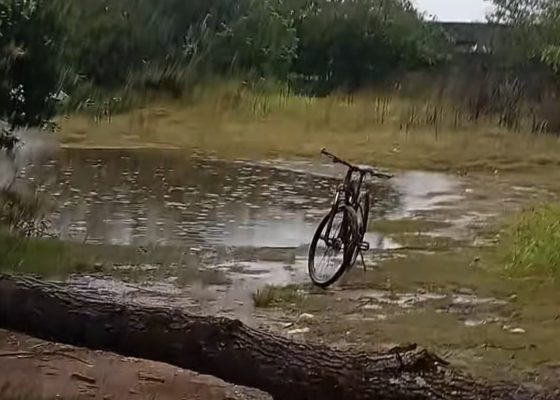 Em dias de chuva não pedale!